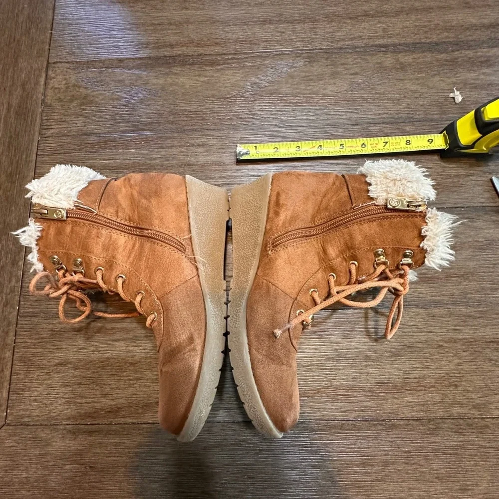 Kids Michael Kors Myra Wendee Camel Faux‎ Suede Fur Laced Wedge Ankle Boots Sz 4
